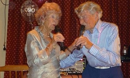 Cụ ông 91 tuổi sống khỏe nhờ uống nước tiểu