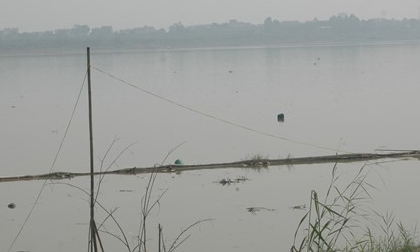 Phát hiện thi thể nạn nhân xấu số dưới cầu Thanh Trì