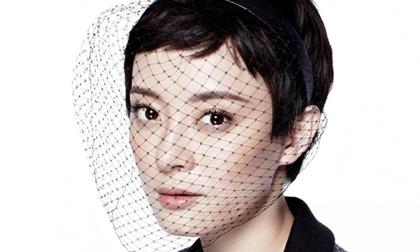 Tôn Lệ đẹp mặn mà sau lớp mạng che mặt