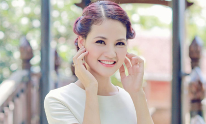 Hoa hậu Trần Thị Quỳnh đẹp dịu dàng ngày đầu đông