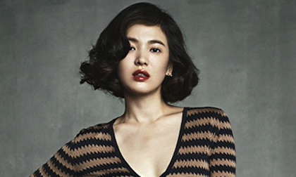 Song Hye Kyo - quý bà với đôi môi mọng đỏ