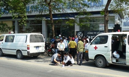 Vụ xe cán bà bầu 8 tháng: Xót xa cảnh một quan tài, hai bát cơm