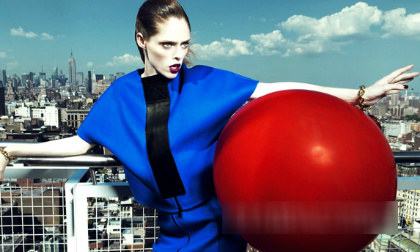 Coco Rocha - cô phù thuỷ mê hoặc những sắc màu