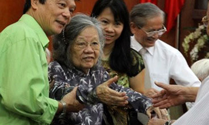 "Phu nhân Đại tướng bị sốc sau mất mát"