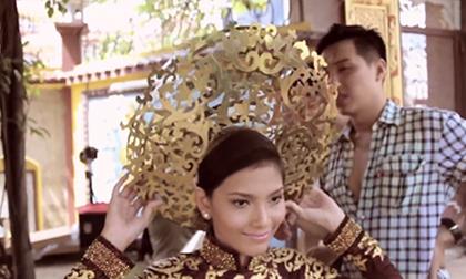 Video: Hậu trường chụp hình trang phục dân tộc của Trương Thị May