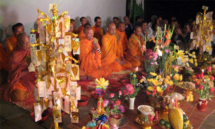 Đón lễ hội Ok Om Bok cùng đồng bào Khmer