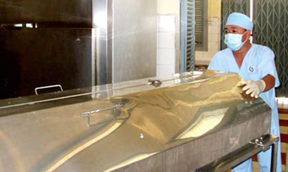 Người chết bỗng bật dậy trong nhà xác tại Hà Nội