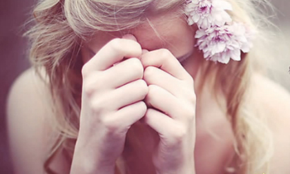 Clip tỏ tình bằng 11 bài hát trên một nhạc nền gây sốt