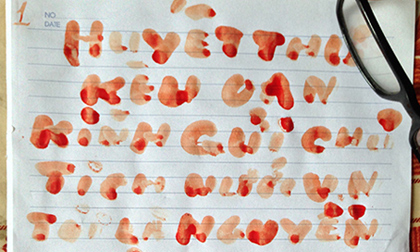 Tử tù dùng tăm thêu đơn: Huyết thư kêu oan của người cha