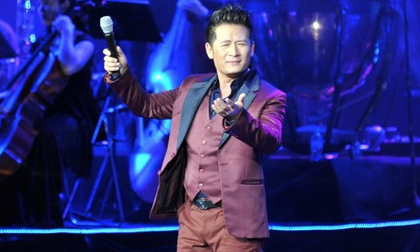 Bằng Kiều vừa hát vừa tấu hài khiến khán giả cười ngất