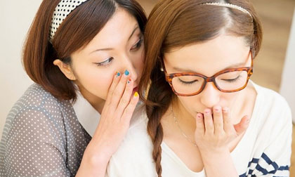 SOS! Đồng nghiệp ngồi cạnh là “Anh hùng bàn phím”