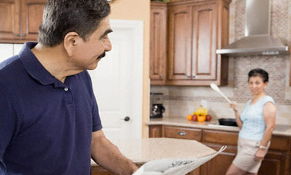  Bố chồng "Tây" quá, con dâu ngượng chín mặt