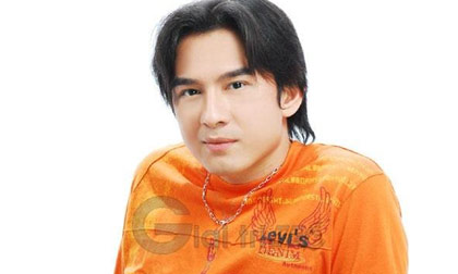 Những mái đầu bổ luống 'trứ danh' của sao Việt