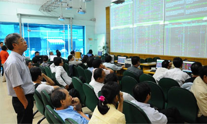 Chứng khoán là kênh đầu tư tốt hiện nay