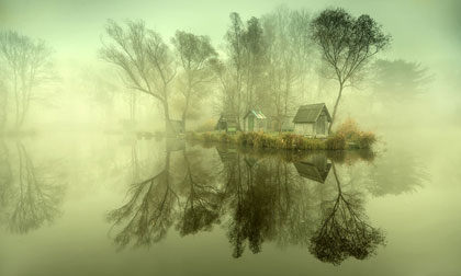 Vẻ đẹp huyền ảo của những đám sương mù mỏng manh