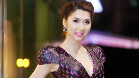 Ngọc Quyên sang trọng, quý phái với đầm đuôi cá
