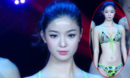 Chân dài 16 tuổi gây sốt vì quá xinh đẹp