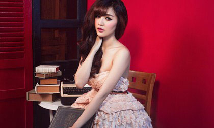 Bích Phương gây bất ngờ tại Top 3 Album của năm