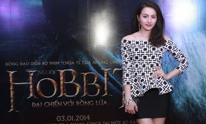 Giới trẻ Nam - Bắc tấp nập đi xem "Người Hobbit"