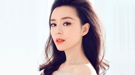 Trương Tịnh Sơ xinh đẹp như búp bê trên tạp chí