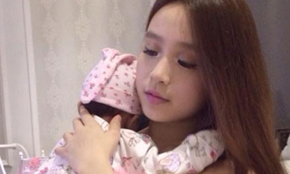 Hot girl Huyền Baby đã bí mật sinh con gái đầu lòng