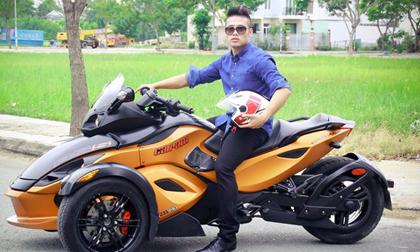 "Người tình tin đồn" của Vũ Hoàng Điệp khoe dàn môtô tiền tỷ
