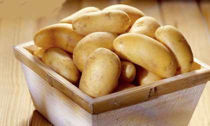 Cách làm mặt nạ trị mụn, dưỡng da ít biết từ khoai tây