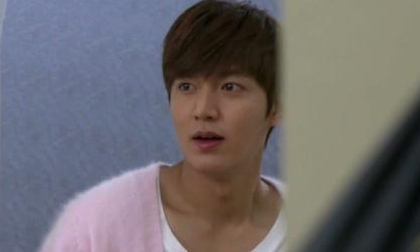 Điểm danh các bộ trang phục 'kinh điển' nhất phim Hàn