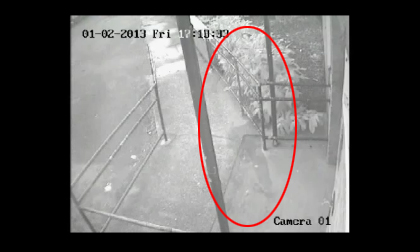 Xôn xao clip "bóng ma" bị ghi hình kỳ dị