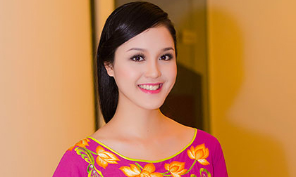 Á hậu Hoàng Anh sống giản dị, bình yên