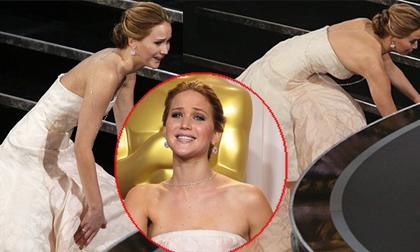 Mỹ nhân Jennifer Lawrence luống cuống "vồ ếch" trên thảm đỏ Oscar 