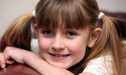 Bé gái sinh ra với một nửa trái tim