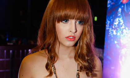 Andrea xinh như búp bê sau giảm cân