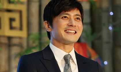 "Quý ông" Jang Dong Gun tái xuất phong độ và trẻ trung