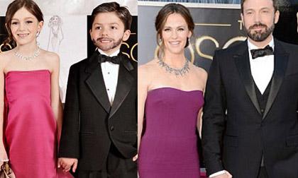 Sao bị mẫu nhí "học lỏm" cách tạo dáng "đẹp mê hồn" trên thảm đỏ Oscar 