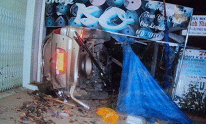 Thiếu úy 9X lái xe biển đỏ đâm chết gia đình trẻ