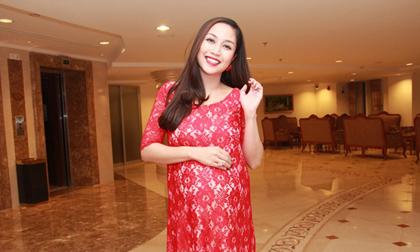 'Bà bầu' Ốc Thanh Vân đẹp rạng ngời trước ngày lâm bồn