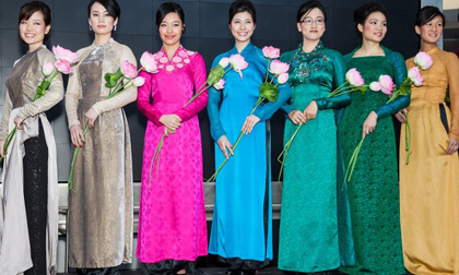 Áo dài Thanh Phương gây chú ý tại Mỹ