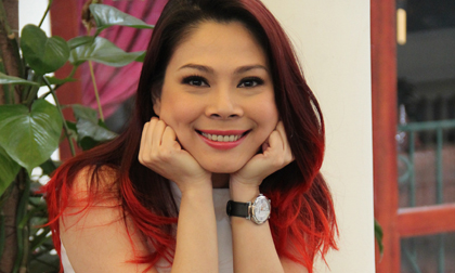 Thanh Thảo xinh đẹp không ngờ trong ngày ra mắt Dạ vũ tím