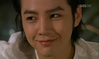 Ánh mắt của mỹ nam Hàn khiến fan 'chết đứ đừ'