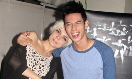 Hồ Vĩnh Khoa siêu nhắng nhít bên bạn nhảy