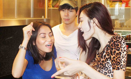 Thu Minh dạy hát cho Ngọc Oanh và Nathan Lee trong bếp