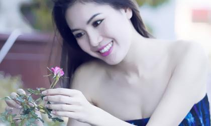 Hoa hậu Ái Nhi khoe vẻ đẹp hoa nhường nguyệt thẹn