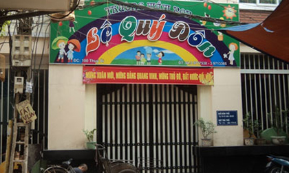 Cô giáo liên tục "hành" bé 5 tuổi giữa Hà Nội	