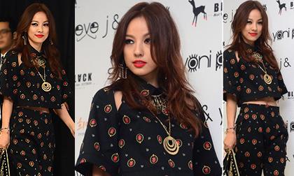 Lee Hyori sexy và cá tính với làn môi đỏ mọng