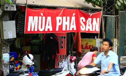 Biển quảng cáo độc chỉ có ở Việt Nam