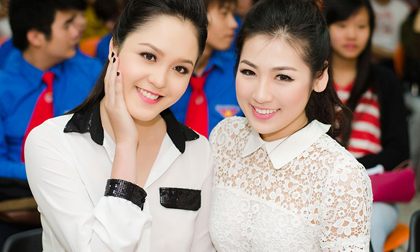 Tú Anh - Hoàng Anh đọ nhan sắc xinh như hoa