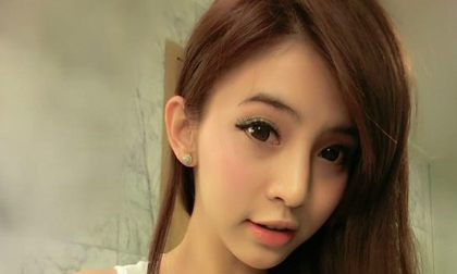 Hot girl Lào xinh như mộng 