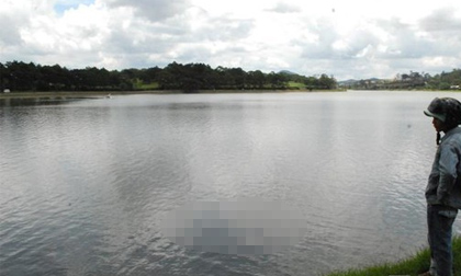 Phát hiện thi thể nổi trên hồ Xuân Hương