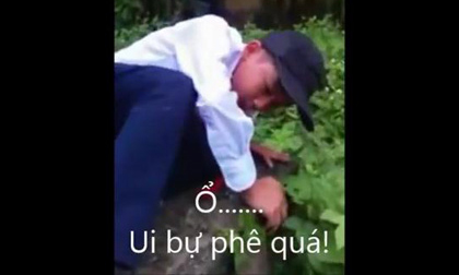 Xôn xao clip học sinh cấp 2 "phê" thuốc lào